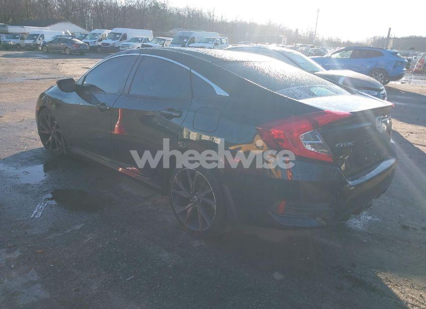 Photo 3 of 2019 Honda Civic SPORT (VIN 2HGFC2F88KH557474)