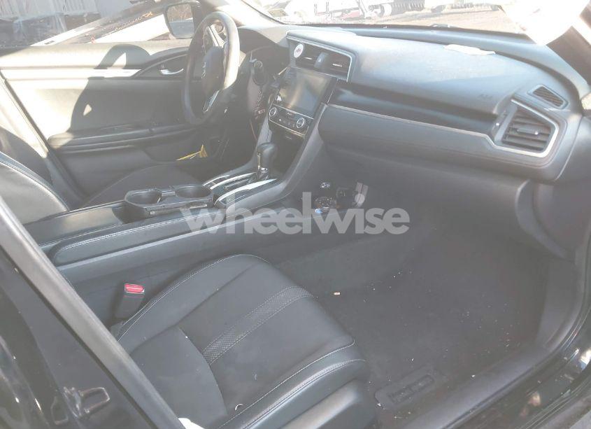 Photo 5 of 2019 Honda Civic SPORT (VIN 2HGFC2F88KH557474)