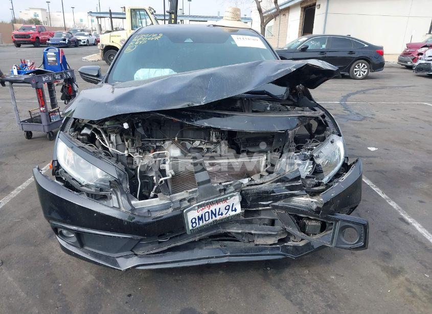 Photo 13 of 2019 Honda Civic SPORT (VIN 2HGFC2F88KH577501)