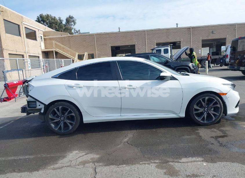 Photo 14 of 2019 Honda Civic SPORT (VIN 2HGFC2F88KH602087)