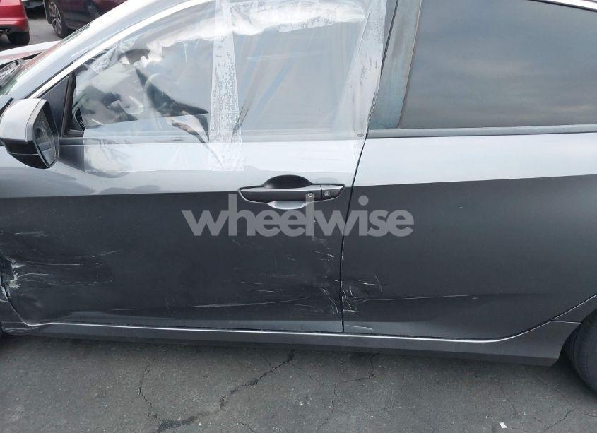 Photo 19 of 2020 Honda Civic SPORT (VIN 2HGFC2F88LH540689)