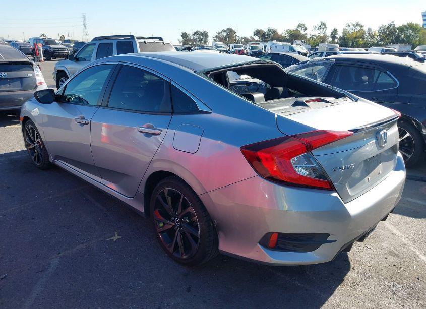 Photo 3 of 2020 Honda Civic SPORT (VIN 2HGFC2F88LH557833)