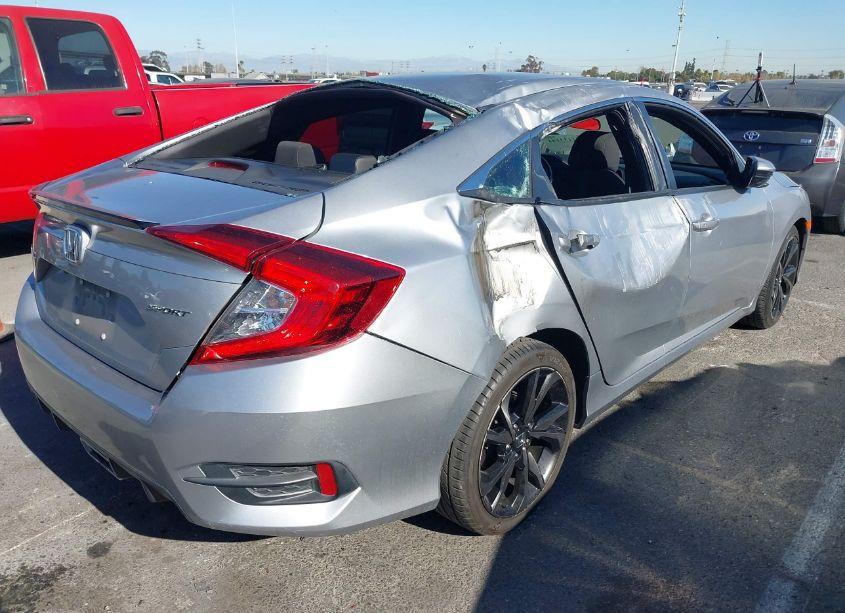 Photo 4 of 2020 Honda Civic SPORT (VIN 2HGFC2F88LH557833)