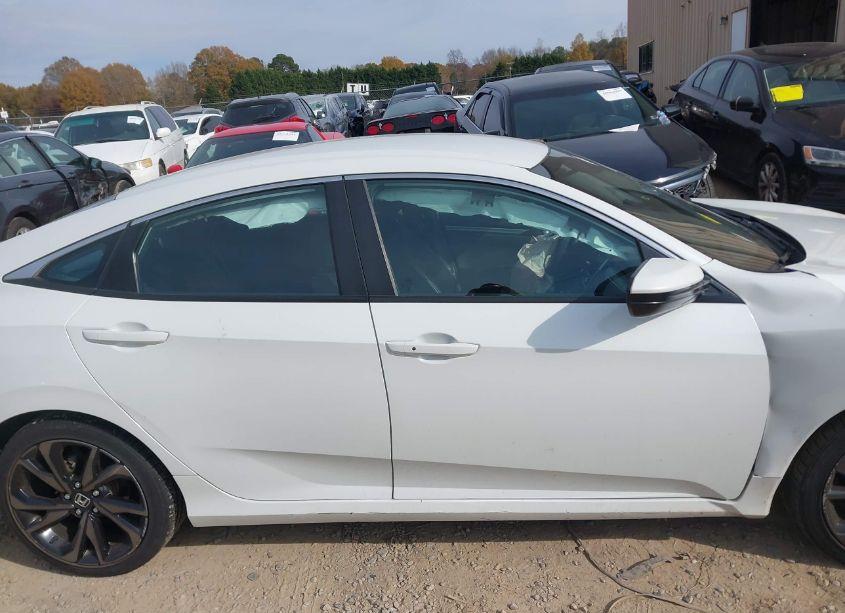 Photo 14 of 2020 Honda Civic SPORT (VIN 2HGFC2F88LH568928)