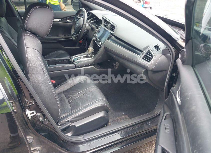 Photo 5 of 2020 Honda Civic SPORT (VIN 2HGFC2F88LH585485)