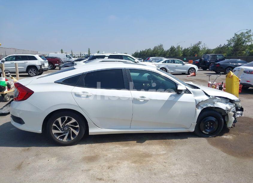 Photo 14 of 2018 Honda Civic EX (VIN 2HGFC2F89JH521002)