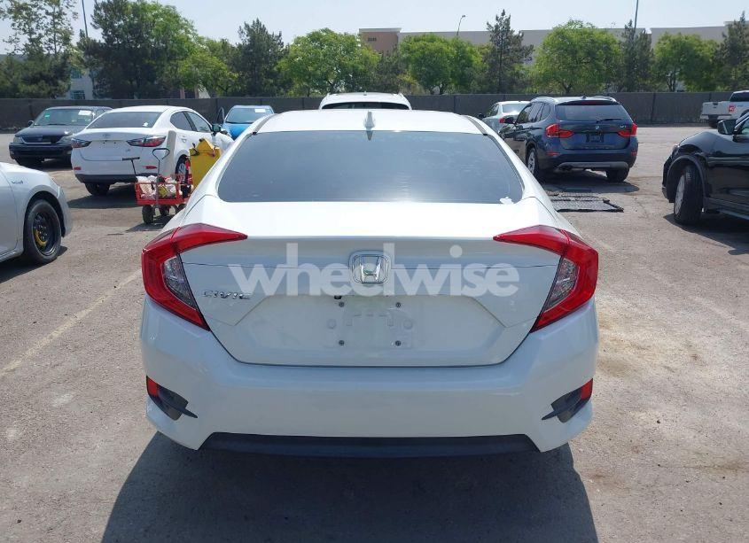 Photo 17 of 2018 Honda Civic EX (VIN 2HGFC2F89JH521002)