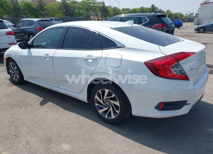 Photo 3 of 2018 Honda Civic EX (VIN 2HGFC2F89JH521002)