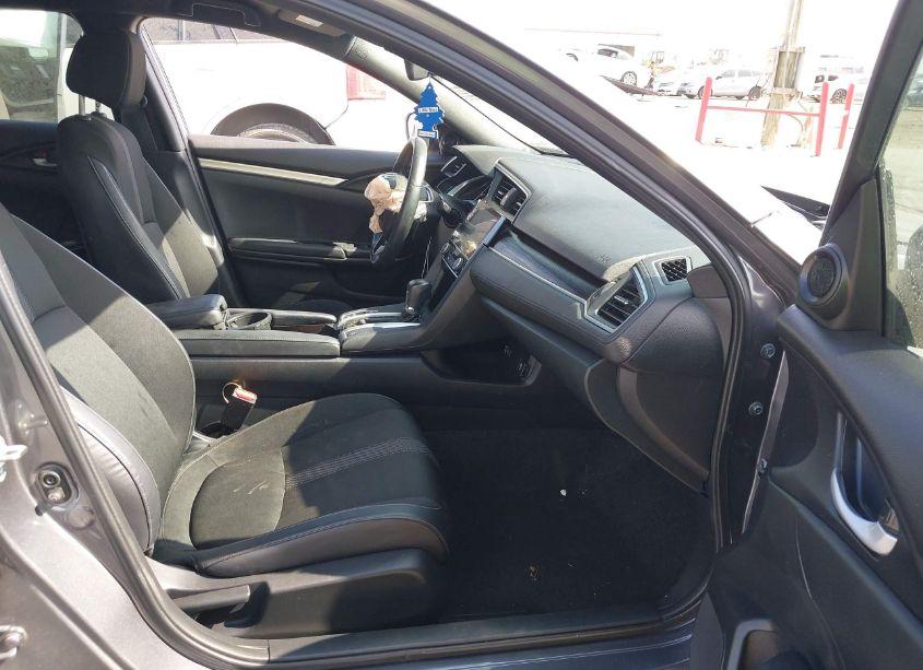 Photo 5 of 2019 Honda Civic SPORT (VIN 2HGFC2F89KH500281)