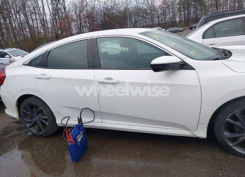 Photo 13 of 2019 Honda Civic SPORT (VIN 2HGFC2F89KH537251)