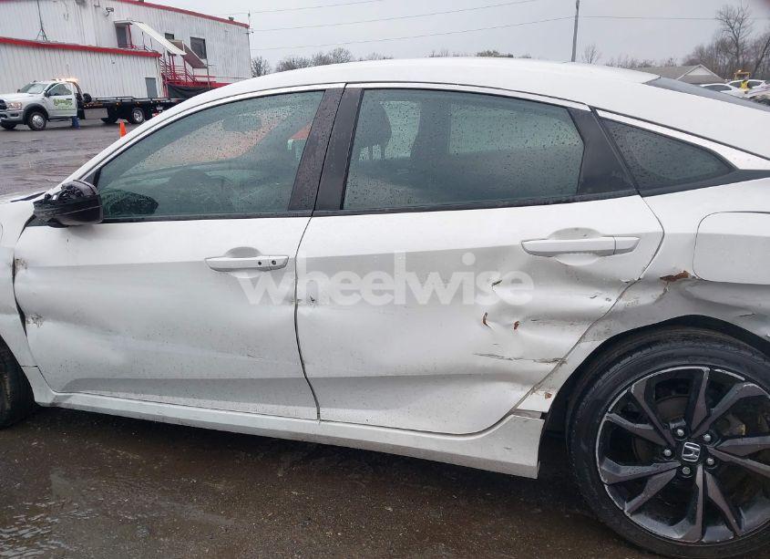 Photo 14 of 2019 Honda Civic SPORT (VIN 2HGFC2F89KH537251)