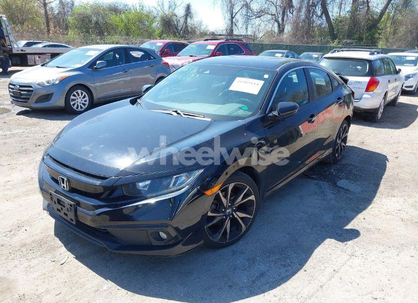 Photo 2 of 2019 Honda Civic SPORT (VIN 2HGFC2F89KH569861)