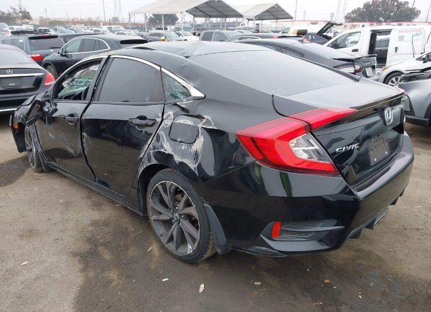 Photo 3 of 2019 Honda Civic SPORT (VIN 2HGFC2F89KH570377)