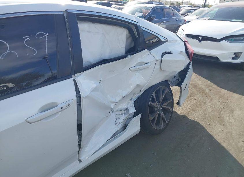 Photo 12 of 2019 Honda Civic SPORT (VIN 2HGFC2F89KH579175)