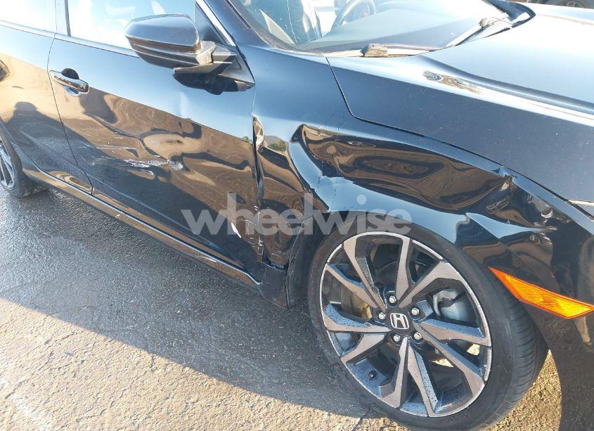 Photo 6 of 2019 Honda Civic SPORT (VIN 2HGFC2F89KH590564)