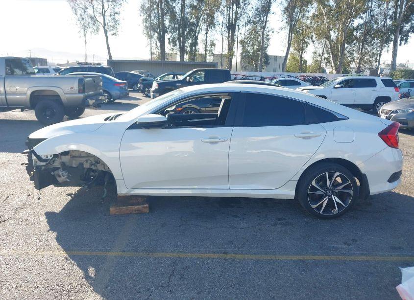 Photo 15 of 2020 Honda Civic SPORT (VIN 2HGFC2F89LH511203)