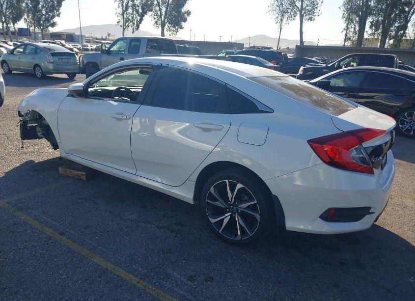 Photo 3 of 2020 Honda Civic SPORT (VIN 2HGFC2F89LH511203)