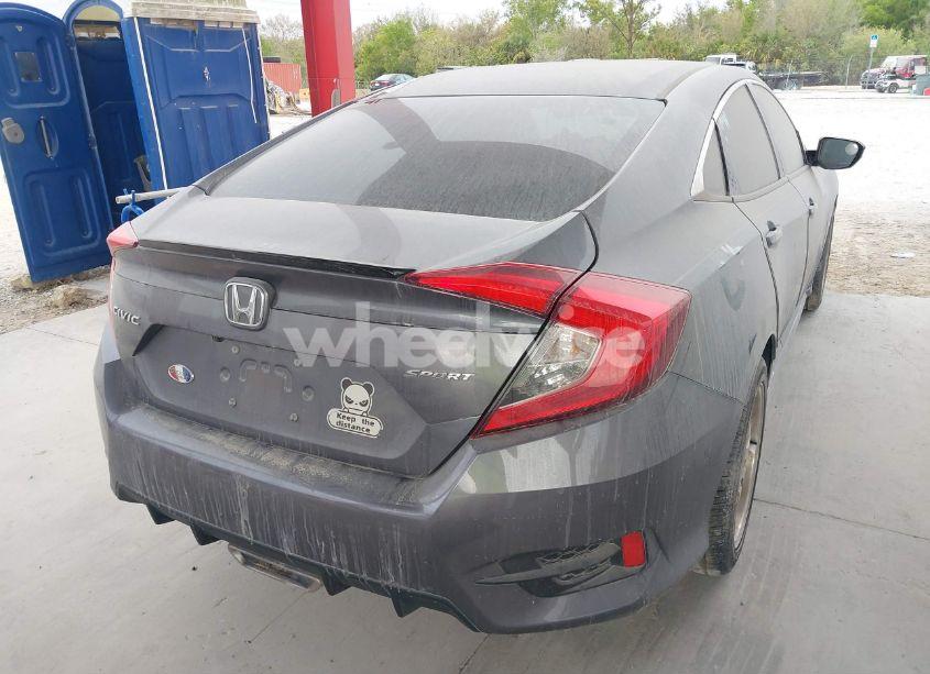 Photo 4 of 2020 Honda Civic SPORT (VIN 2HGFC2F89LH549238)