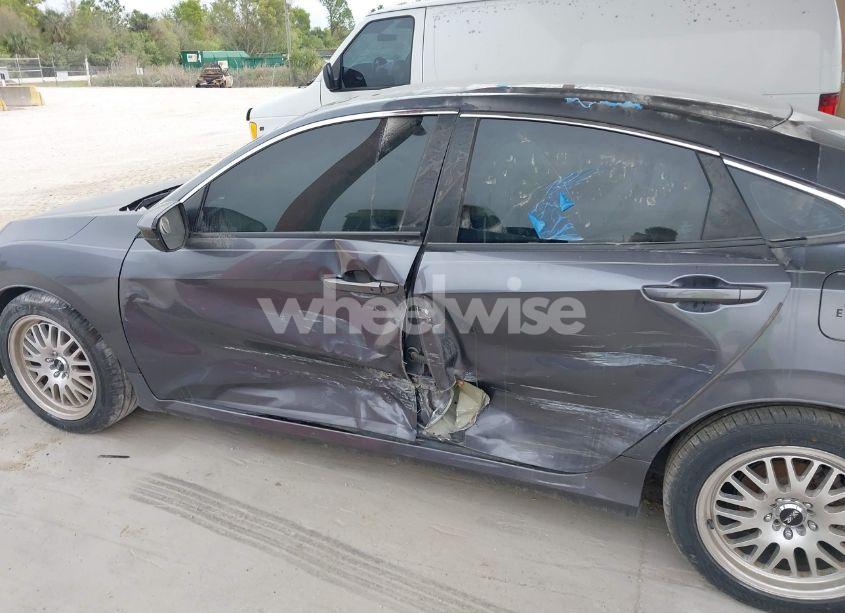 Photo 6 of 2020 Honda Civic SPORT (VIN 2HGFC2F89LH549238)