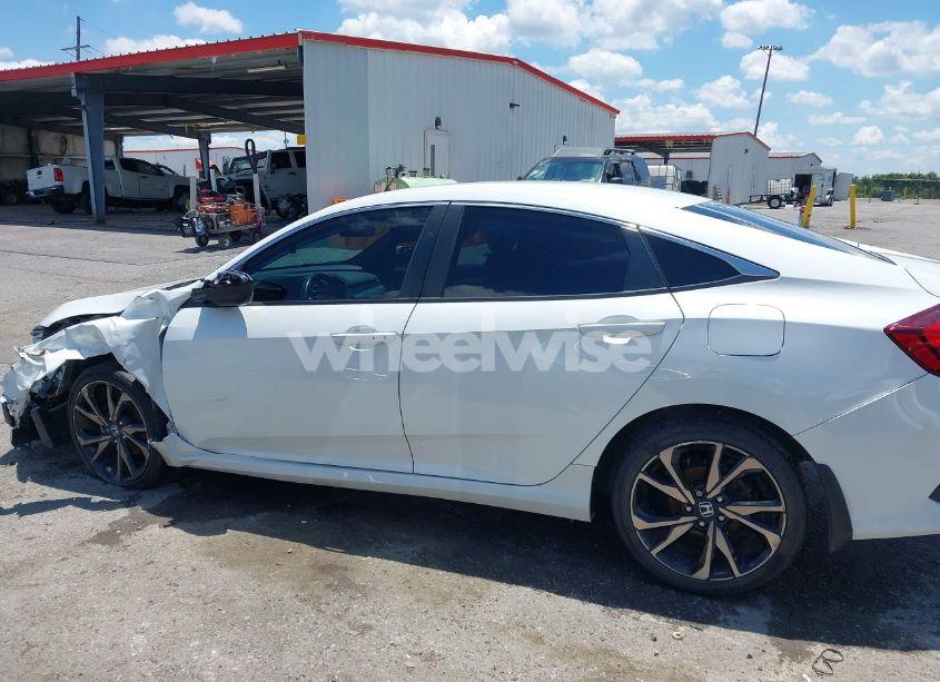 Photo 14 of 2020 Honda Civic SPORT (VIN 2HGFC2F89LH556674)