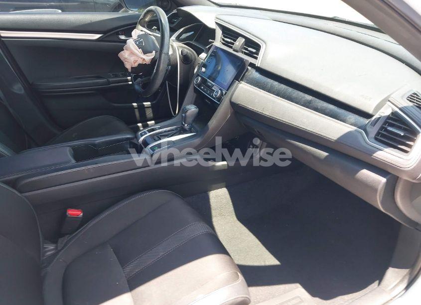 Photo 5 of 2020 Honda Civic SPORT (VIN 2HGFC2F89LH556674)