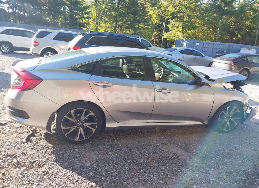 Photo 13 of 2019 Honda Civic SPORT (VIN 2HGFC2F8XKH502749)