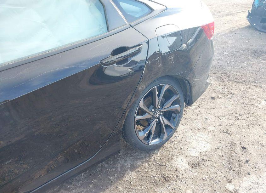 Photo 6 of 2019 Honda Civic SPORT (VIN 2HGFC2F8XKH506347)