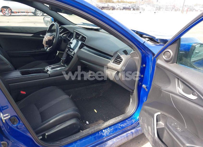 Photo 5 of 2019 Honda Civic SPORT (VIN 2HGFC2F8XKH511399)