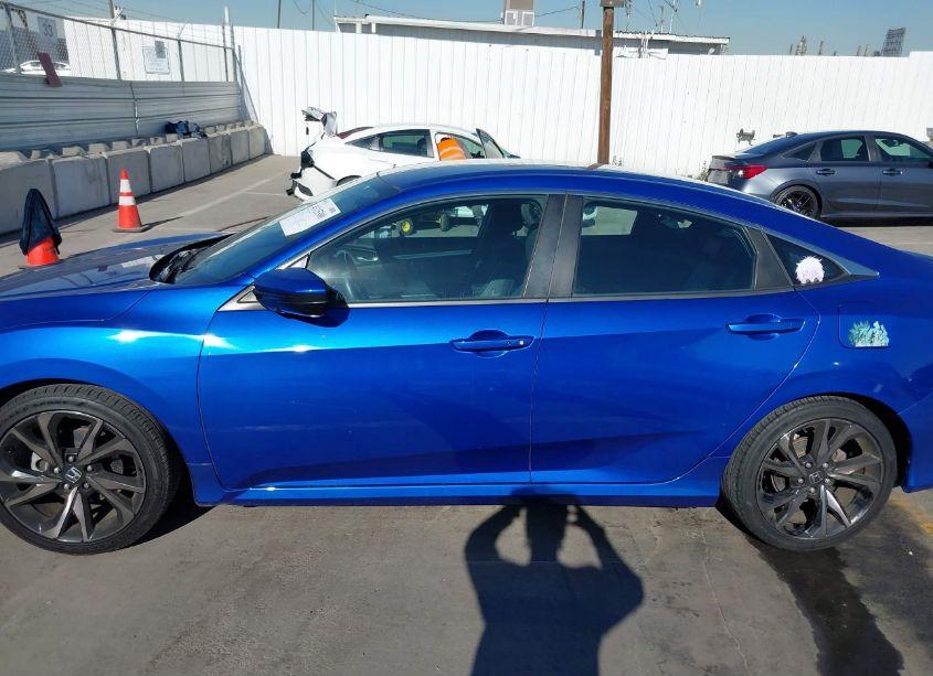 Photo 14 of 2019 Honda Civic SPORT (VIN 2HGFC2F8XKH531023)