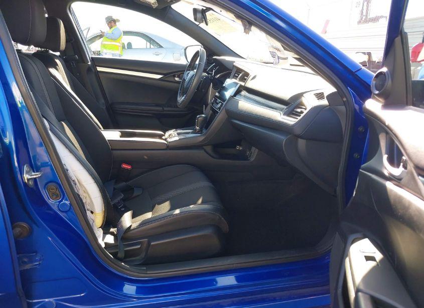 Photo 5 of 2019 Honda Civic SPORT (VIN 2HGFC2F8XKH531023)