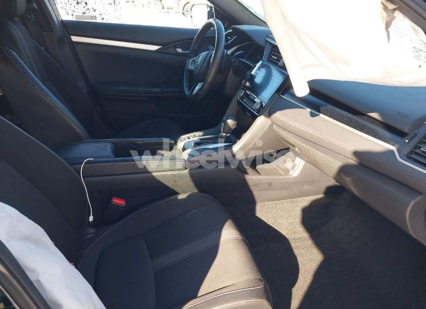 Photo 5 of 2019 Honda Civic SPORT (VIN 2HGFC2F8XKH539610)