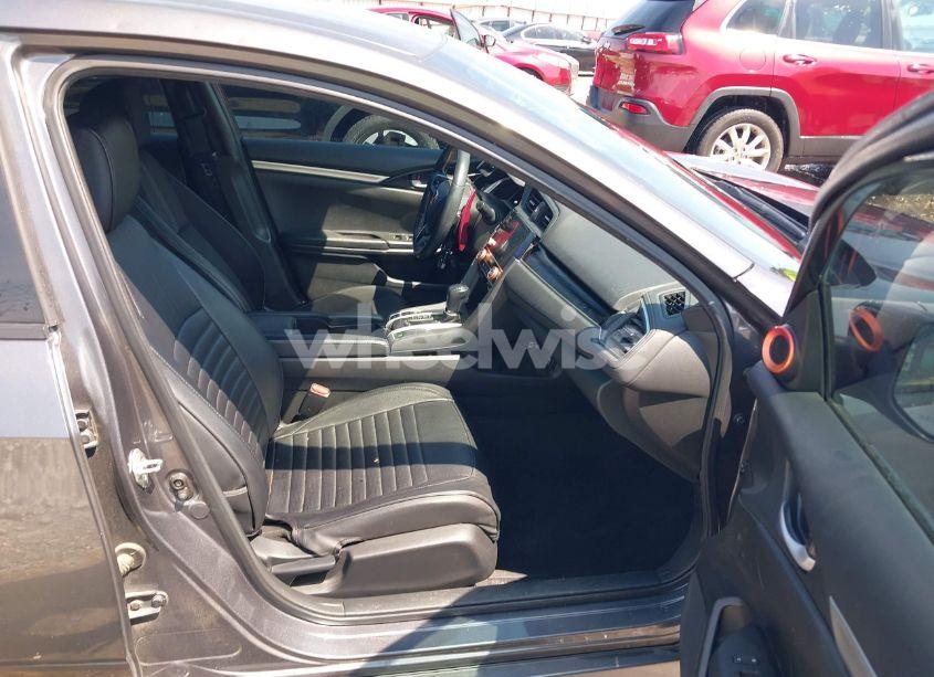 Photo 5 of 2019 Honda Civic SPORT (VIN 2HGFC2F8XKH554639)