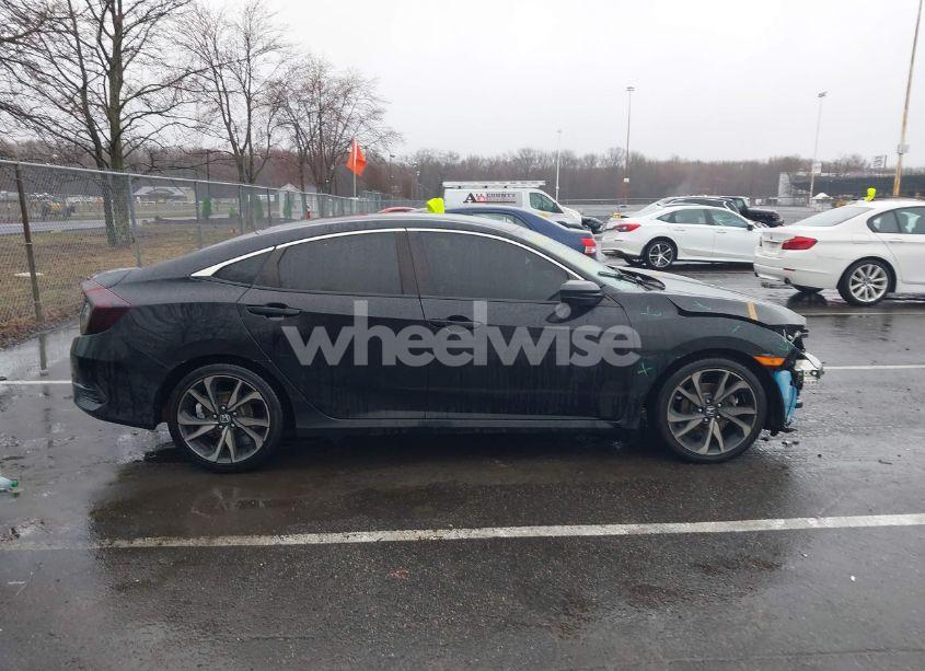 Photo 13 of 2019 Honda Civic SPORT (VIN 2HGFC2F8XKH590993)