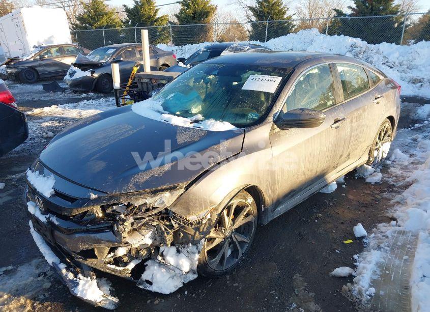 Photo 2 of 2019 Honda Civic SPORT (VIN 2HGFC2F8XKH595529)
