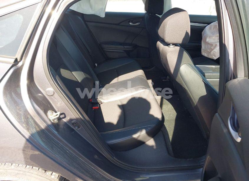 Photo 8 of 2019 Honda Civic SPORT (VIN 2HGFC2F8XKH598141)