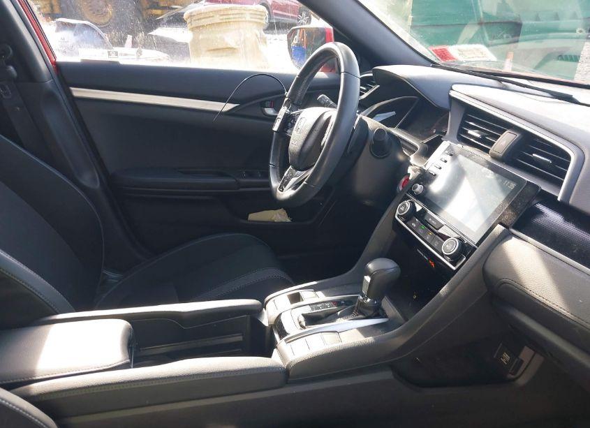 Photo 5 of 2019 Honda Civic SPORT (VIN 2HGFC2F8XKH605007)