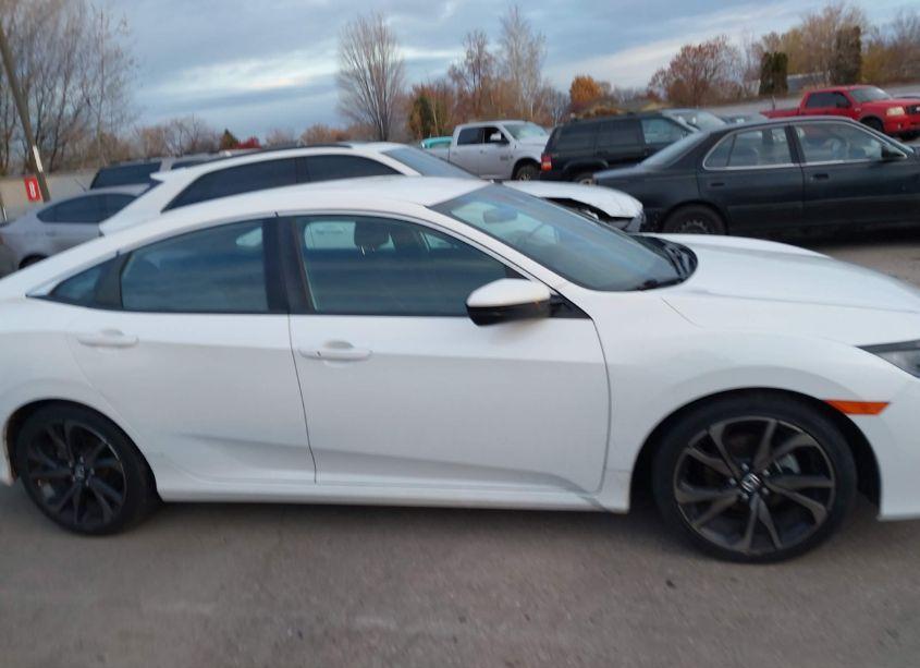 Photo 13 of 2020 Honda Civic SPORT (VIN 2HGFC2F8XLH523165)