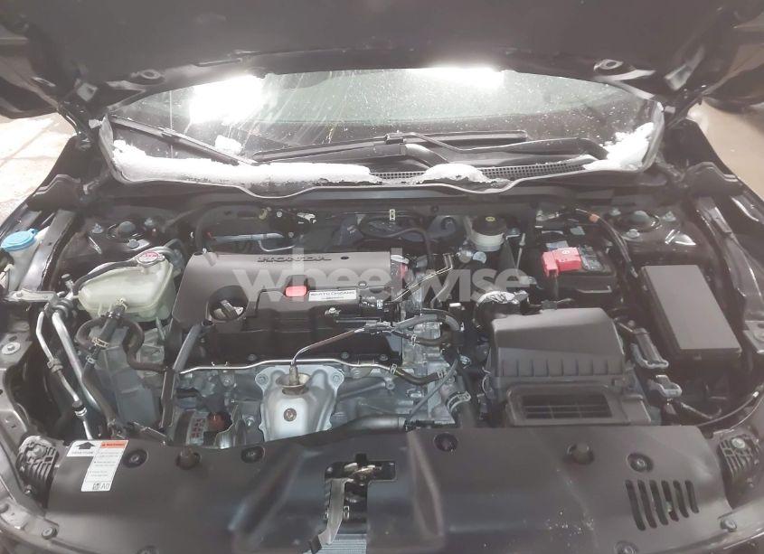 Photo 10 of 2020 Honda Civic SPORT (VIN 2HGFC2F8XLH525479)