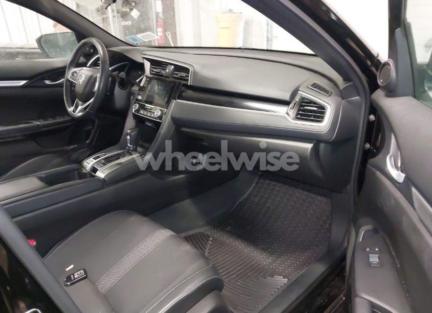 Photo 5 of 2020 Honda Civic SPORT (VIN 2HGFC2F8XLH525479)