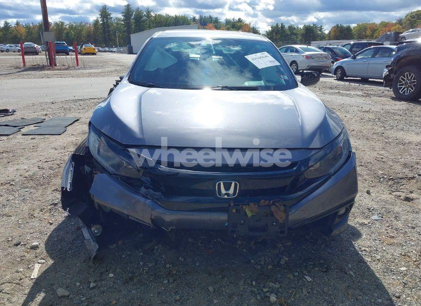 Photo 13 of 2020 Honda Civic SPORT (VIN 2HGFC2F8XLH529581)