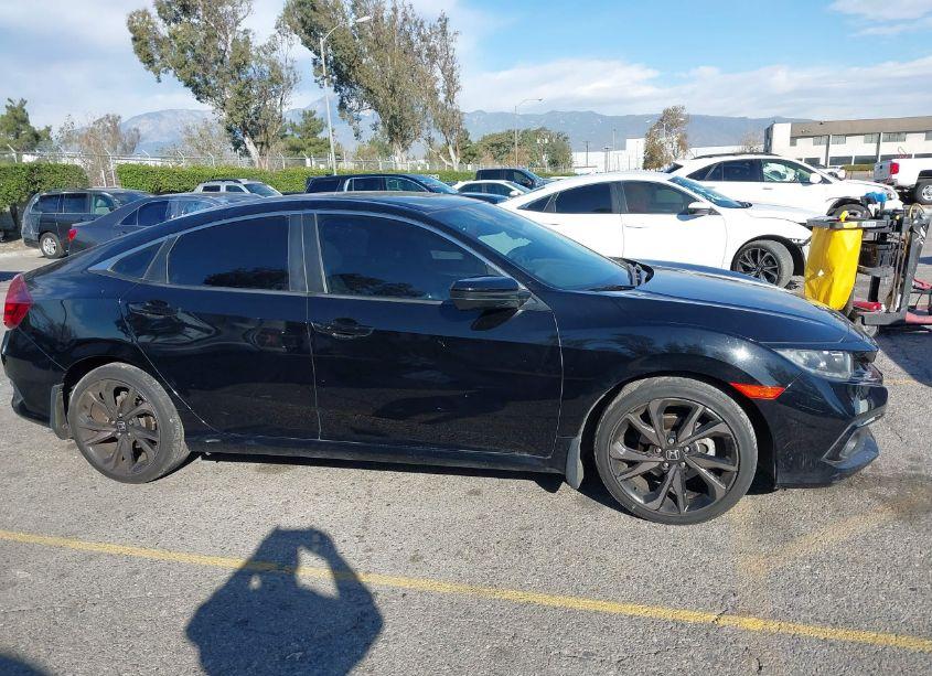 Photo 13 of 2020 Honda Civic SPORT (VIN 2HGFC2F8XLH535106)