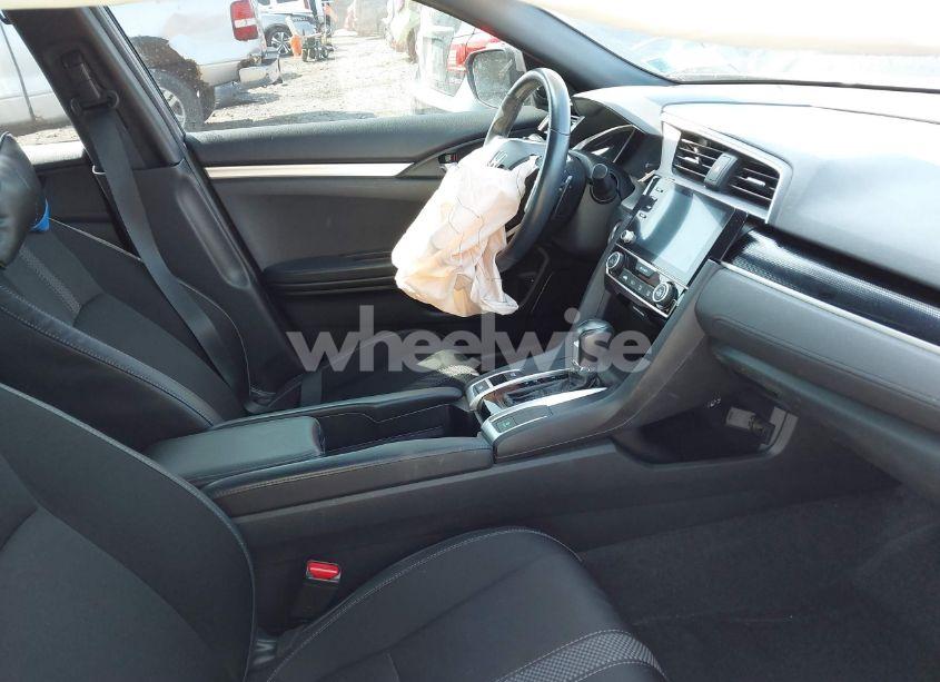 Photo 5 of 2020 Honda Civic SPORT (VIN 2HGFC2F8XLH576190)