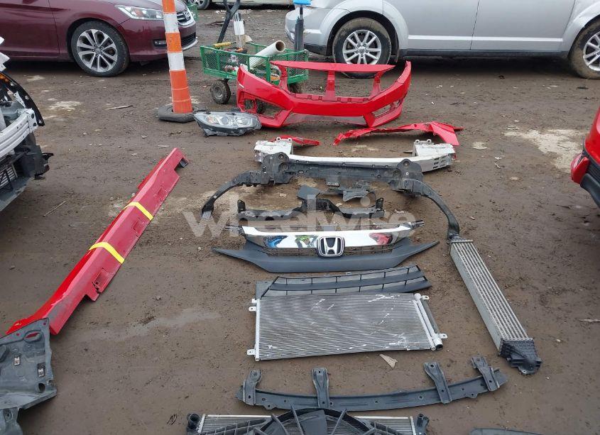 Photo 18 of 2018 Honda Civic EX-T (VIN 2HGFC3A33JH350037)