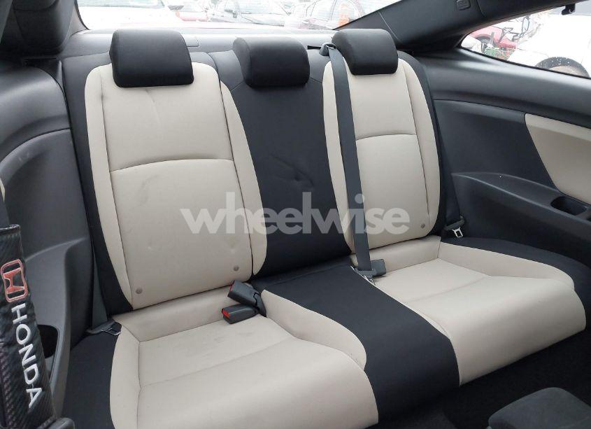 Photo 8 of 2018 Honda Civic EX-T (VIN 2HGFC3A33JH350037)