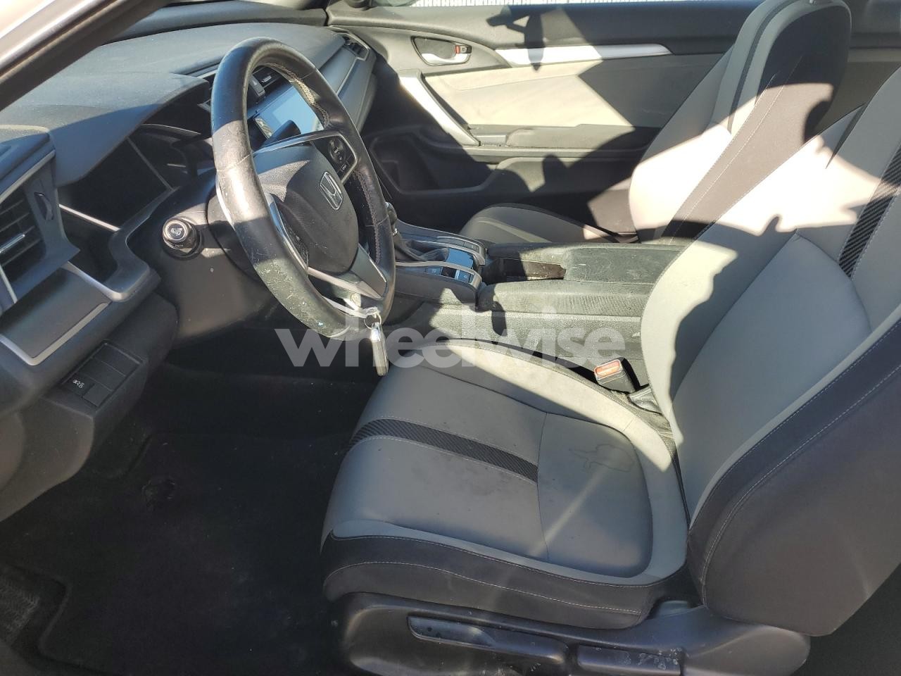 Photo 7 of 2018 HONDA CIVIC EX (VIN 2HGFC3A36JH450164)