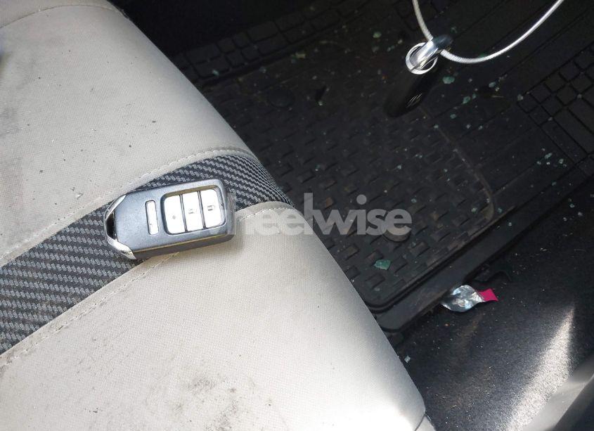 Photo 11 of 2017 Honda Civic EX-T (VIN 2HGFC3A3XHH361255)