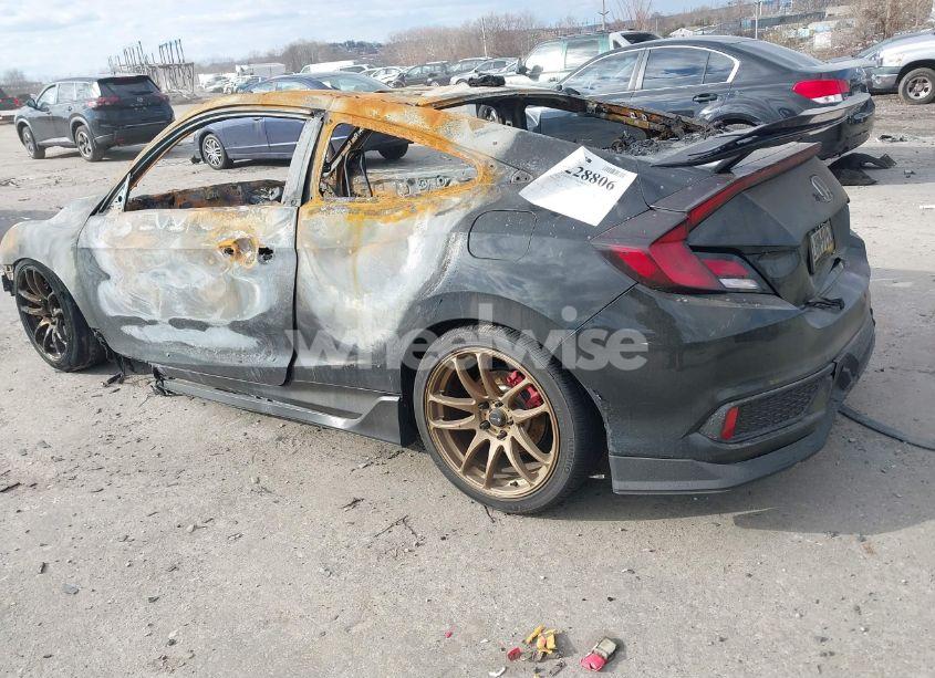 Photo 3 of 2017 Honda Civic SI (VIN 2HGFC3A50HH751153)