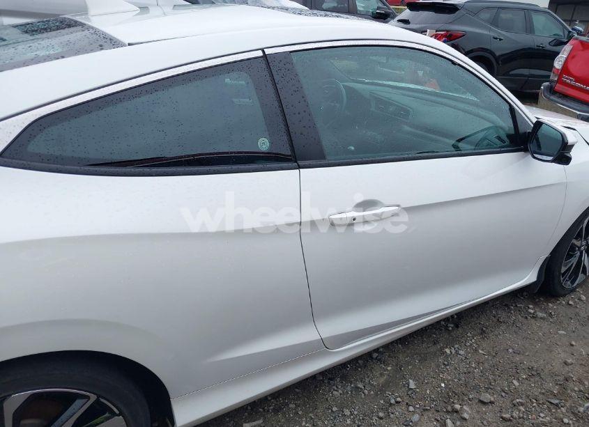 Photo 13 of 2018 Honda Civic SI (VIN 2HGFC3A52JH751998)