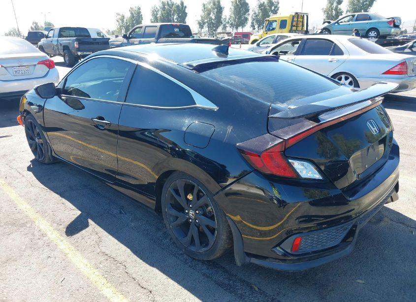 Photo 3 of 2018 Honda Civic SI (VIN 2HGFC3A52JH753640)