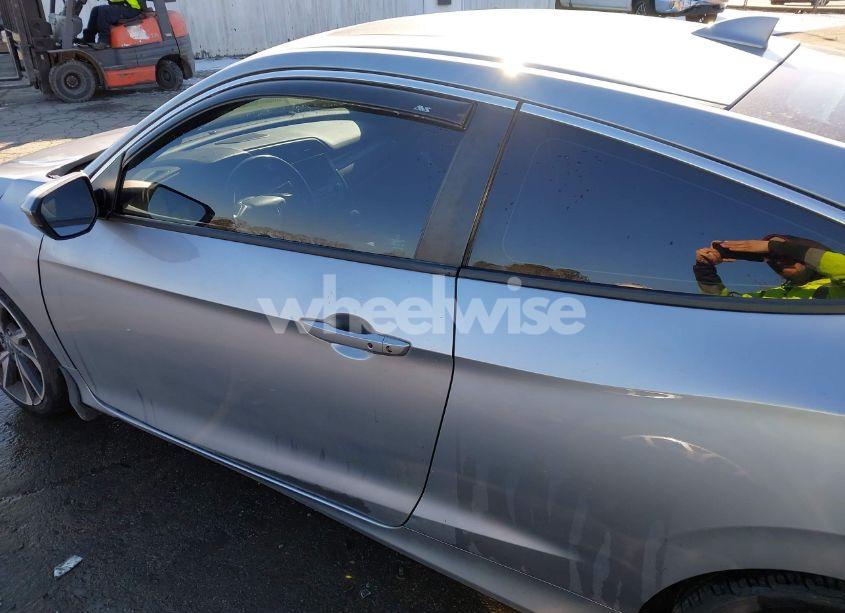 Photo 14 of 2017 Honda Civic SI (VIN 2HGFC3A53HH751566)